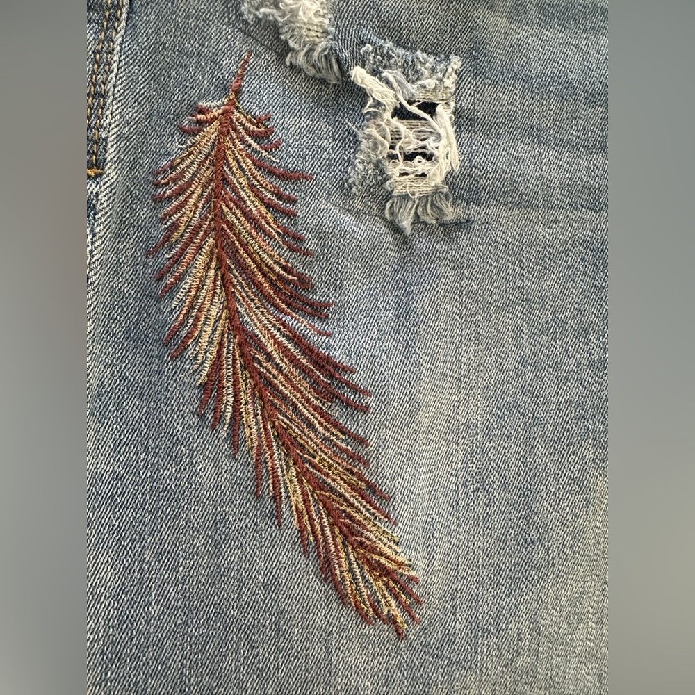 Democracy Blue Distressed Jeans with Feather Embroidery - Picture 9 of 10